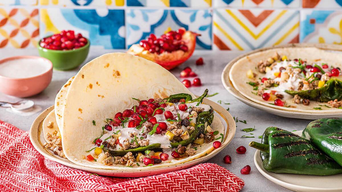 Chiles en Nogada Tacos